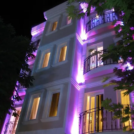 Hotell Charm 3*