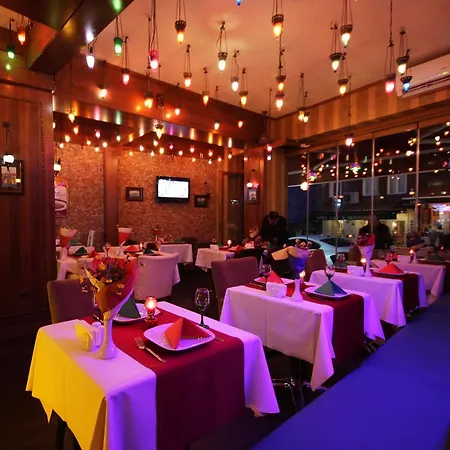 Hotell Charm 3*