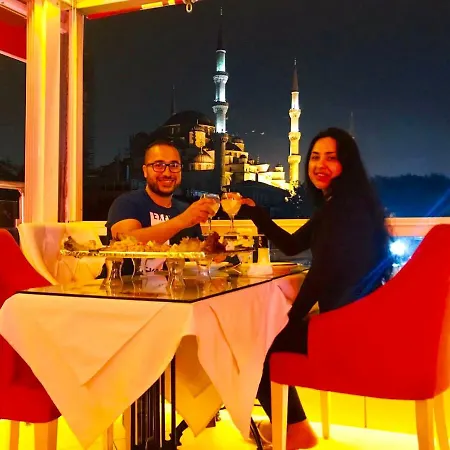 Charm איסטמבול