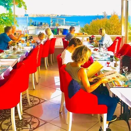 Charm Otel